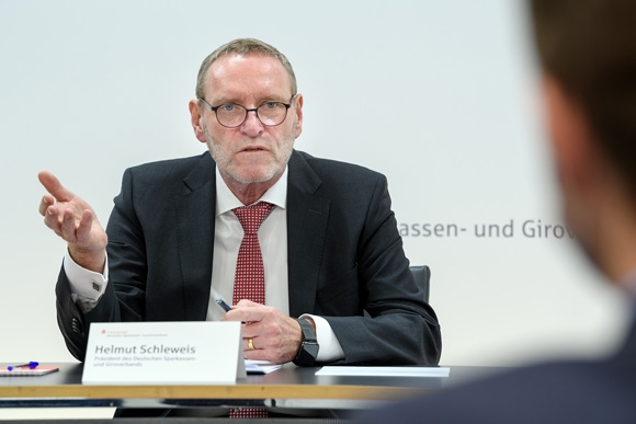 Die Deutschen und ihr Geld - DSGV präsentiert das Vermögensbarometer 2020